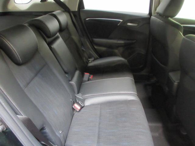 シャトル ハイブリッドXホンダセンシング HondaSENSING メモリーナビ Bluetooth リヤカメラ フルセグTV ETC シートヒーター LEDヘッドライト・フォグライト オートライト 純正アルミホイール ワンオーナー LKAS(17枚目)