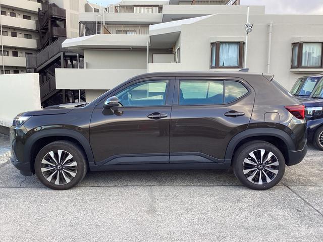 ＷＲ－Ｖ Ｚ　ＨｏｎｄａＳＥＮＳＩＮＧ　メモリーナビ　Ｂｌｕｅｔｏｏｔｈ　ＬＥＤヘッドライト・フォグライト　オートライト　パドルシフト　ＵＳＢ　純正アルミホイール　車線逸脱警報システム　元試乗車　ソナー　誤発進抑制（5枚目）