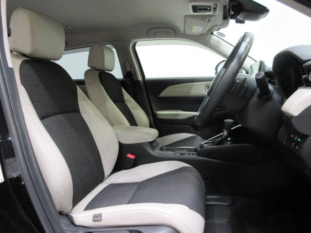 ヴェゼル e:HEVZ HondaSENSING 前後ドラレコ メモリーナビ リアカメラ ETC 純正アルミ ドアバイザー 衝突回避支援ブレーキ機能 1オナ スマキ フルオートエアコン Dレコ エアバッグ 両席エアバック(18枚目)