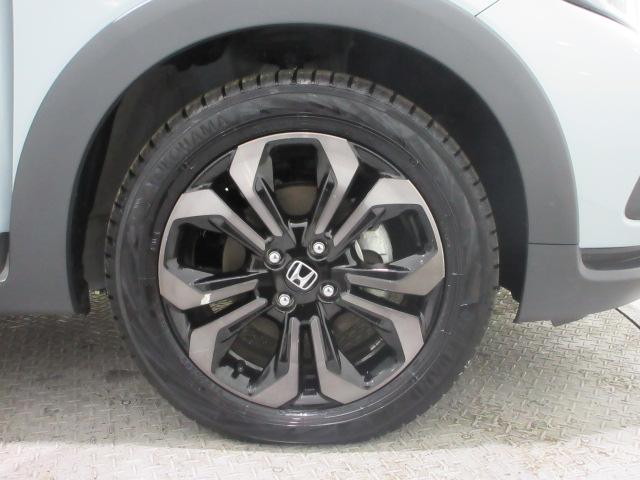 フィット ｅ：ＨＥＶクロスター　ＨｏｎｄａＳＥＮＳＩＮＧ　前後ドラレコ　メモリーナビ　リアカメラ　ＥＴＣ　純正アルミ　ドアバイザー　１オーナー　カーテンエアバック　地デジ　キーレス　ＬＥＤヘッド　オートライト　記録簿　バックモニター（22枚目）