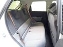 ひざまわり、頭上にもゆとりがあるリアシートです。