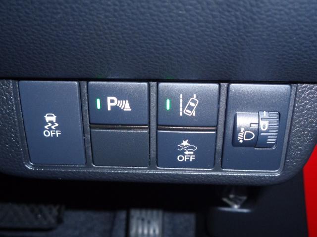 N-ONE オリジナル 追突被害軽減ブレーキ 記録簿 オートクルーズコントロール サイドエアバック ETC車載器 LEDライト USB WAB Bカメラ セキュリティ ワンオーナー エアバッグ ABS キーフリー(8枚目)