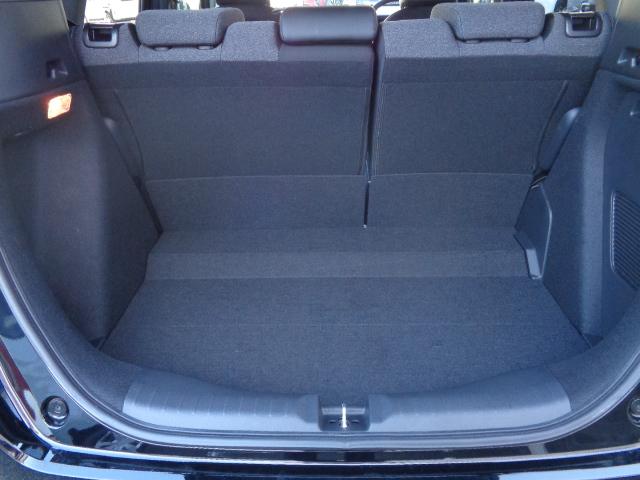 フィット e:HEVホームブラックスタイル Bカメラ 1オーナー LEDライト サイドSRS オートクルーズコントロール フルオートエアコン VSA スマ-トキ- 衝突軽減 ETC USB接続 フルセグTV(11枚目)