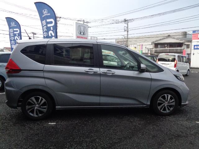 フリード G・ホンダセンシング Fセグ 追突被害軽減ブレーキ iストップ Wエアバッグ パワーウィンドウ 1オ-ナ- アクティブクルーズコントロール スマートキ カラーバックモニター 整備点検記録簿 VSA(18枚目)