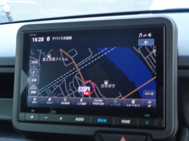 N-BOX ベースグレード 衝突軽減システム スマートキ- カーテンエアバック イモビライザー ECOモード 横滑り防止 オートクルーズ LEDヘッドライト キーフリー 地デジ パワーステアリング オートエアコン(3枚目)