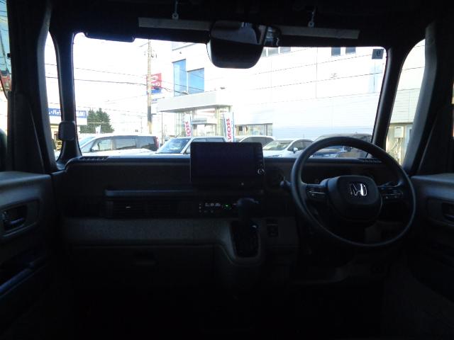 Ｎ－ＢＯＸジョイ ベースグレード　当社デモカー　踏み間違い防止装置　Ｂカメラ　横滑り防止機能　ＬＥＤランプ　点検記録簿　クルーズコントロール　パワーウィンドウ　前席シートヒーター　スマートキー　フルセグＴＶ　両側電動ドア　１オーナー車（17枚目）