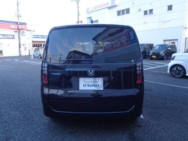 フリード エアーＥＸ　当社デモカー　バックモニター　盗難防止システム　両側パワースライドドア　横滑り防止装置　クルコン　フルセグ　ＥＴＣ車載器　オートエアコン　シートヒーター　ＬＥＤヘッドライト　３列シート　ＵＳＢ（17枚目）