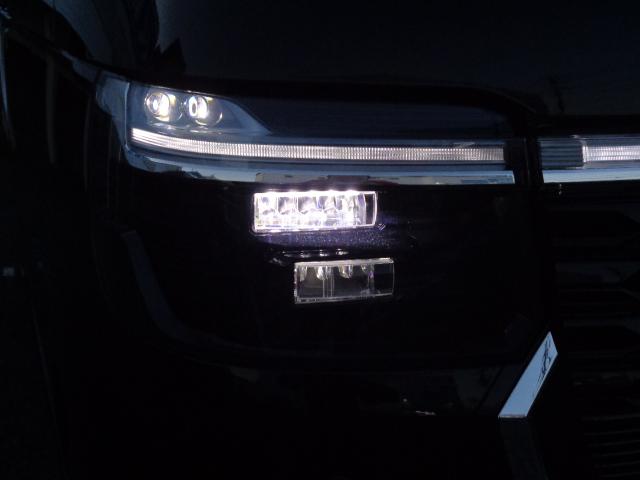 N-BOXカスタム ターボ イモビライザー 1オナ 衝突被害軽減 ベンチシート キーフリー ESC パワステ 両席エアバック サイドエアバッグ ターボ車 USB接続 スマキー Bカメ パワーウィンドウ 整備記録簿 ABS(9枚目)