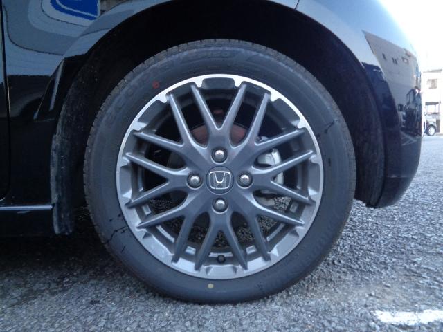 N-BOXカスタム ターボ イモビライザー 1オナ 衝突被害軽減 ベンチシート キーフリー ESC パワステ 両席エアバック サイドエアバッグ ターボ車 USB接続 スマキー Bカメ パワーウィンドウ 整備記録簿 ABS(10枚目)