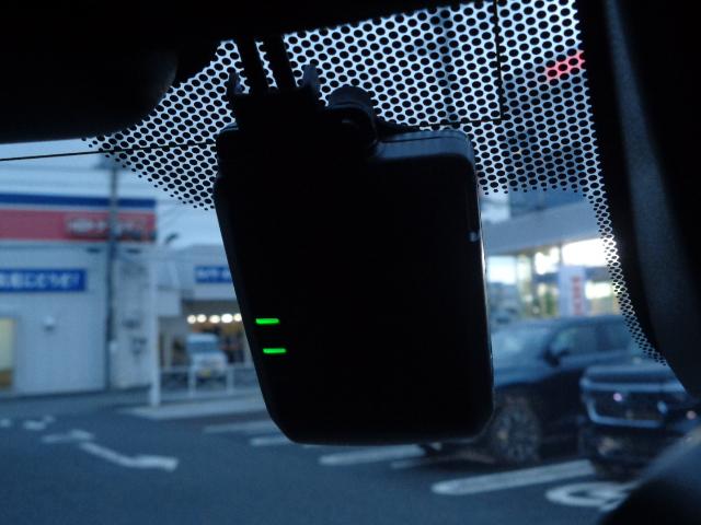 N-ONE プレミアムツアラー レンタアップ車 ターボエンジン カーテンエアバック 記録簿 LEDランプ USB接続 ドライブレコーダー クルコン 前席シートヒーター ETC イモビ Wエアバッグ フルオートエアコン エアバック(7枚目)