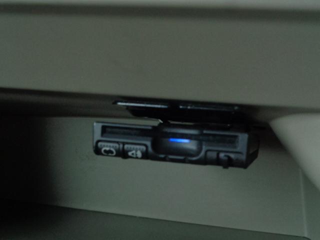 Ｎ－ＢＯＸ Ｇ・Ｌパッケージ　Ｉ－ＳＴＯＰ　メンテナンスノート　１オ－ナ－　全席ＰＷ　イモビライザー　ナビテレビ　１セグ　ＡＡＣ　横滑り防止　スマートキー　ＡＢＳ　ＥＴＣ　キーレスＥ　パワーステアリング（5枚目）