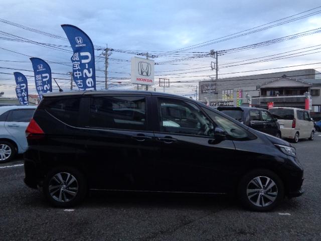 フリード G・ホンダセンシング Fセグ 追突被害軽減ブレーキ iストップ Wエアバッグ パワーウィンドウ 1オ-ナ- アクティブクルーズコントロール スマートキ カラーバックモニター 整備点検記録簿 VSA(18枚目)