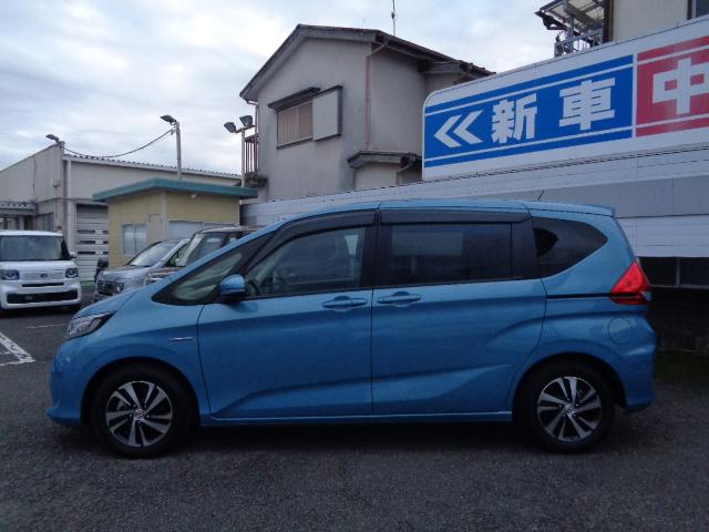 フリードハイブリッド ハイブリッド・Ｇホンダセンシング　軽減ブレーキ　キーフリーシステム　１オ－ナ－　記録簿　ＤＶＤ再生可能　ＥＣＯＮ　後カメラ　Ａクルーズ　地デジフルセグＴＶ　ＬＥＤヘッドランプ　横滑防止　３列シート（20枚目）