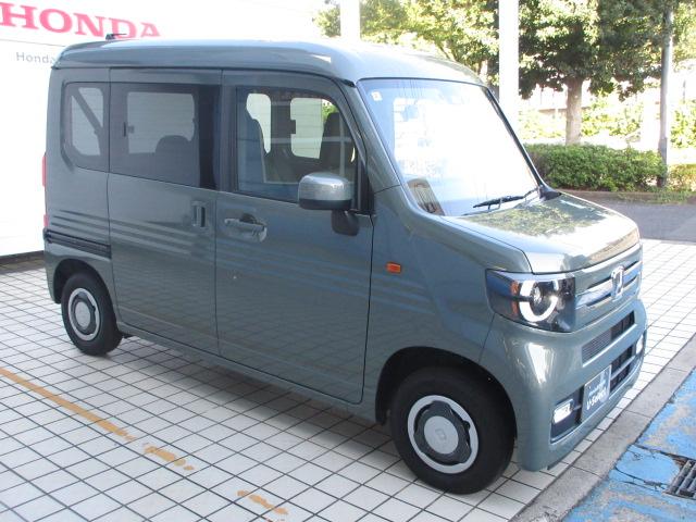 Ｎ－ＶＡＮ＋スタイル ファン　当社デモカー　ＨｏｎｄａＳＥＮＳＩＮＧ　ドラレコ　メモリーナビ　リアカメラ　ＥＴＣ　Ｂｌｕｅｔｏｏｔｈ　パーキングセンサー　フロアマット　ＬＥＤヘッドライト　フォグライト　オートエアコン　車線逸脱警告（5枚目）