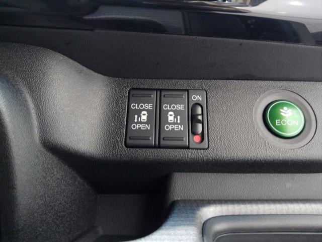 ステップワゴンスパーダ スパーダホンダセンシング 7人 メモリーナビ リアカメラ 後席モニター 両側電動ドア パドルシフト ETC ワンオーナー LEDライト LEDフォグ ホンダセンシング フルセグTV USB BTオーディオ DVD/CD再生(7枚目)