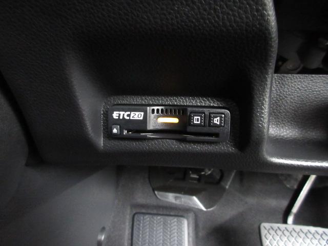 ヴェゼル e:HEVPLaY HondaSENSING メモリーナビ リアカメラ ETC 純正アルミ ドアバイザー ワンオーナー LED LEDフォグ シートヒーター USB BTオーディオ パノラマルーフ パーキングセンサー(4枚目)