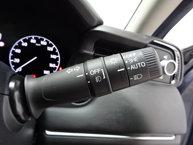 ヴェゼル e:HEVZ 前後ドラレコETC2.0パドルシフトリアカメラテールゲートスポイラー純正アルミワンオーナー BTオーディオ USB パーキングセンサー LED LEDフォグ シートヒーター LDA 1オナ 追従(14枚目)