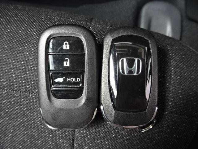 ヴェゼル e:HEVZ 前後ドラレコETC2.0パドルシフトリアカメラテールゲートスポイラー純正アルミワンオーナー BTオーディオ USB パーキングセンサー LED LEDフォグ シートヒーター LDA 1オナ 追従(17枚目)