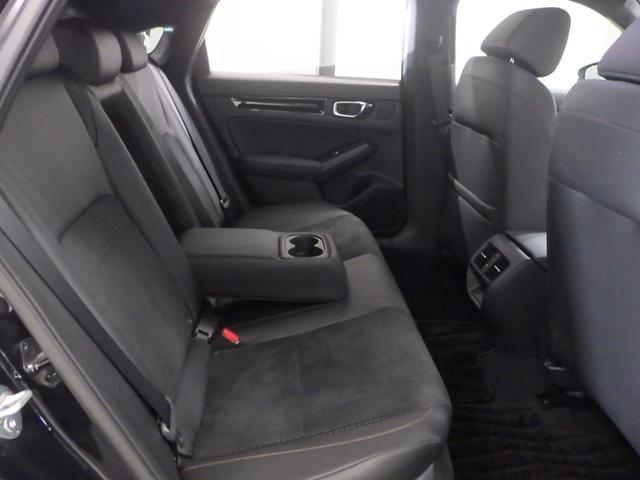 シビック RS 当社デモカー 禁煙車 6速 LED ホンダセンシング ブラインドスポット フルセグTV BTオーディオ USB ドラレコ ETC パーキングセンサー シートヒーター 18インチアルミ ブルートゥース(20枚目)