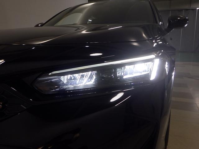シビック RS 当社デモカー 禁煙車 6速 LED ホンダセンシング ブラインドスポット フルセグTV BTオーディオ USB ドラレコ ETC パーキングセンサー シートヒーター 18インチアルミ ブルートゥース(33枚目)