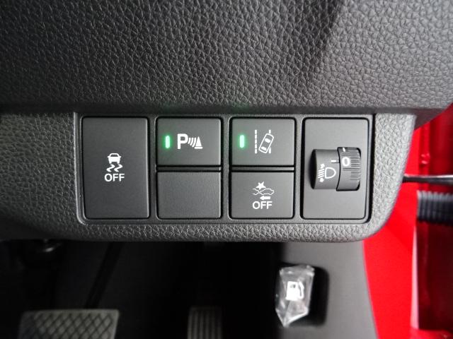 N-ONE RS 当社デモカー HondaSENSING ドラレコ メモリーナビ リアカメラ シートヒーター パドルシフト 純正アルミ LEDライト ETC 禁煙車 BTオーディオ USB パーキングセンサー LKA(6枚目)