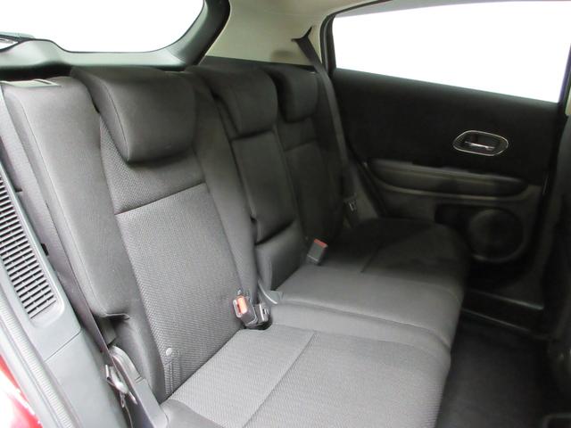 ヴェゼル ハイブリッドX CDチューナー シートヒーター 純正アルミ ETC パドルシフト CTBA ドアバイザー ワンオーナー LED Aクルーズ セキュリティアラーム VSA アイドリングSTOP 整備記録簿 スマートキ(15枚目)