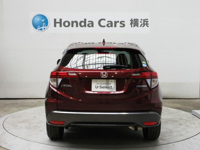 ヴェゼル ハイブリッドX CDチューナー シートヒーター 純正アルミ ETC パドルシフト CTBA ドアバイザー ワンオーナー LED Aクルーズ セキュリティアラーム VSA アイドリングSTOP 整備記録簿 スマートキ(17枚目)