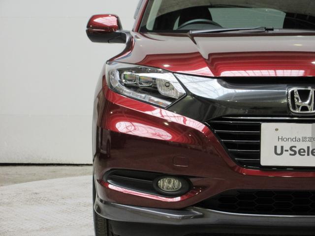 ヴェゼル ハイブリッドX CDチューナー シートヒーター 純正アルミ ETC パドルシフト CTBA ドアバイザー ワンオーナー LED Aクルーズ セキュリティアラーム VSA アイドリングSTOP 整備記録簿 スマートキ(22枚目)