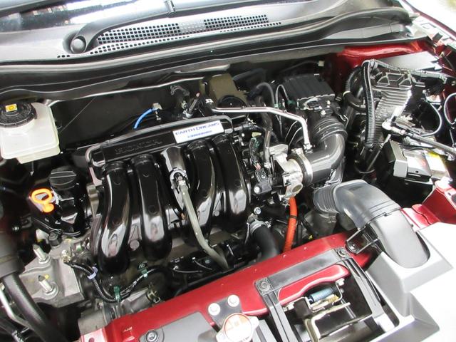 ヴェゼル ハイブリッドX CDチューナー シートヒーター 純正アルミ ETC パドルシフト CTBA ドアバイザー ワンオーナー LED Aクルーズ セキュリティアラーム VSA アイドリングSTOP 整備記録簿 スマートキ(24枚目)