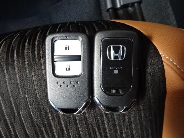 ヴェゼル ハイブリッドZ・ホンダセンシング 前後ドラレコETCメモリーナビリアカメラ純正アルミHondaSENSINGワンオーナー サイドカーテン エアバック Bluetooth CD DVD オートリトラミラー レーダーサポート パワ-シ-ト(18枚目)