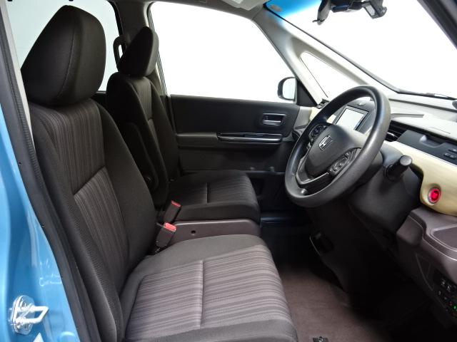 フリード G・ホンダセンシング ETC両側電動スライドドアリアカメラHondaSENSINGワンオーナー6人 Bluetooth CD DVD USB LEDヘッドライト プラズマクラスター オートエアコン Fセグ iストップ 禁煙(19枚目)