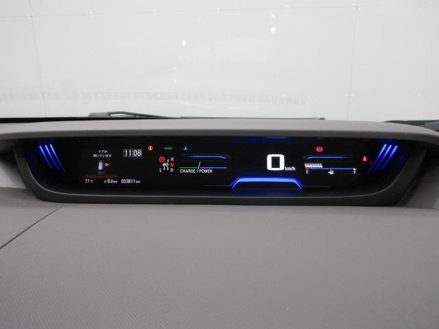 視認性、認識性にこだわった、カラー液晶メーターを採用。速度は読み取りやすいよう数字で大きく表示します！