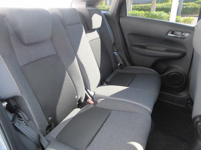 フィット ｅ：ＨＥＶＲＳ　当社デモカー　ＨｏｎｄａＳＥＮＳＩＮＧ　メモリーナビ　リアカメラ　ＥＴＣ　純正アルミ　レーダークルーズ　エアバッグ　ナビ＆ＴＶ　パワーウィンドウ　助手席エアバッグ　元試乗車　レーンアシスト　禁煙（17枚目）