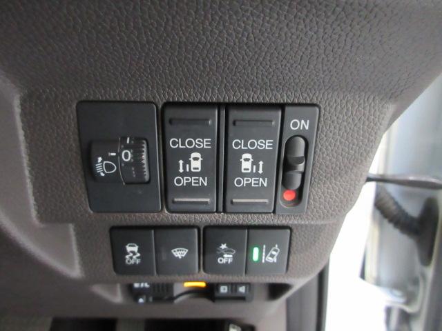 フリード Ｇ・ホンダセンシング　７人　ＨｏｎｄａＳＥＮＳＩＮＧ　ドラレコ　メモリーナビ　リヤカメラ　ＥＴＣ　Ｂｌｕｅｔｏｏｔｈ　ワンオーナー　ハロゲン　両側電動スライドドア　オートエアコン　ＣＤ　追突被害軽減ブレーキ　ｉストップ（10枚目）