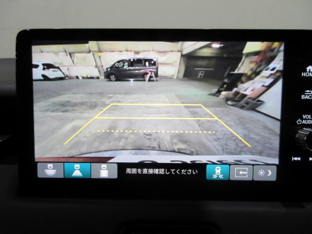 ヴェゼル ｅ：ＨＥＶＺ　前後ドラレコ　ＥＴＣ　メモリーナビ　リアカメラ　シートヒーター　希少色　ブラインドスポット　テールゲートスポイラー　ワンオーナー　Ｂｌｕｅｔｏｏｔｈ　アルミホイール　ＵＳＢ　オートライト　センシング（4枚目）