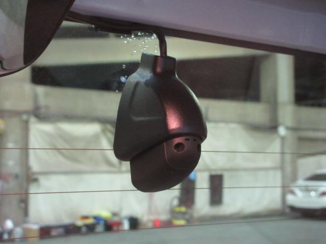 Ｎ－ＢＯＸ Ｌ　ＨｏｎｄａＳＥＮＳＩＮＧ　前後ドラレコ　メモリーナビ　リアカメラ　Ｂｌｕｅｔｏｏｔｈ　ＵＳＢ　両側スライド片側電動ドア　ＥＴＣ　シートヒーター　パーキングセンサー　ドアバイザー　ワンオーナー　クリソナ（6枚目）