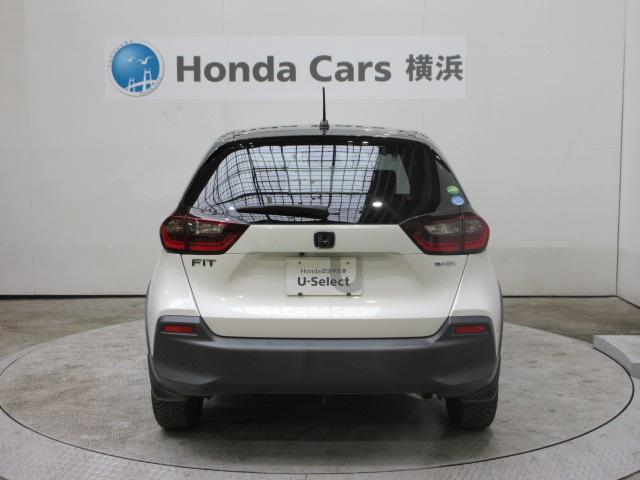 フィット ｅ：ＨＥＶクロスター　ＨｏｎｄａＳＥＮＳＩＮＧ　前後ドラレコ　メモリーナビ　リアカメラ　ＥＴＣ　純正アルミ　ワンオーナー　ＬＥＤ　ＵＳＢ　ＢＴオーディオ　パーキングセンサー　４ＷＤ　ドアバイザー　レーンキープアシスト（7枚目）