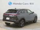 ヴェゼル ｅ：ＨＥＶＺ　ＨｏｎｄａＳＥＮＳＩＮＧ前後ドラレコメモリーナビリアカメラＥＴＣ純正アルミドアバイザーパワーテールゲートオートリトラミラーＢｌｕｅｔｏｏｔｈオーディオ対応　電動トランク　ブレーキサポート　前後センサー（4枚目）