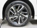 アルミホイール付きで足元もスタイリッシュに！