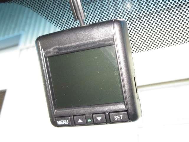 プレミアム ツアラー 2年保証 ケンウッドナビ Bluetooth ETC車載器 ドラレコ イモビライザー スマートキ キセノン DVD再生 禁煙 記録簿 Wエアバック ABS CD ベンチシート ターボ ナビTV AW(3枚目)