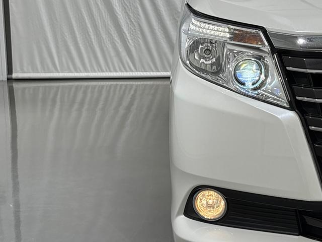 ノア G 禁煙 ワンオーナー 7人乗り メモリーナビ フルセグTV バックカメラ LEDヘッドライト フォグライト クルーズコントロール ETC 横滑り防止装置 左側パワースライドドア スマートキー 1オーナ(4枚目)