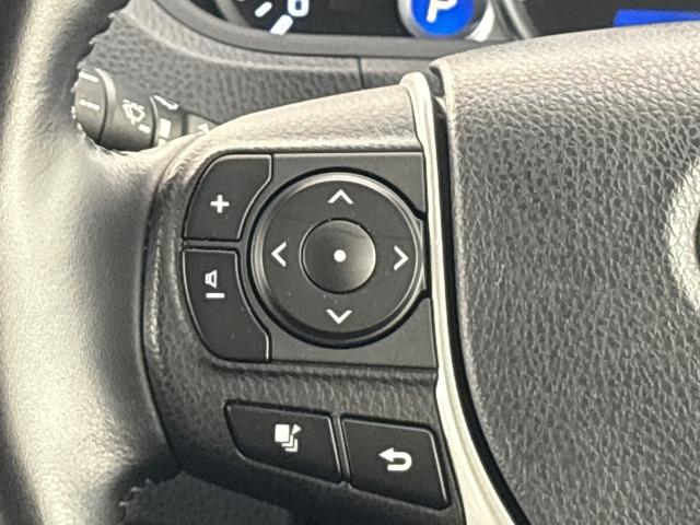 ノア G 禁煙 ワンオーナー 7人乗り メモリーナビ フルセグTV バックカメラ LEDヘッドライト フォグライト クルーズコントロール ETC 横滑り防止装置 左側パワースライドドア スマートキー 1オーナ(16枚目)