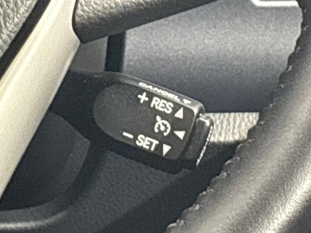 ノア G 禁煙 ワンオーナー 7人乗り メモリーナビ フルセグTV バックカメラ LEDヘッドライト フォグライト クルーズコントロール ETC 横滑り防止装置 左側パワースライドドア スマートキー 1オーナ(17枚目)