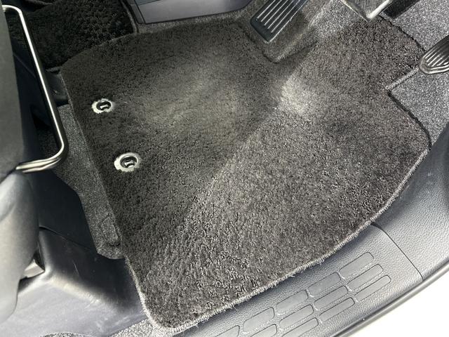 ノア G 禁煙 ワンオーナー 7人乗り メモリーナビ フルセグTV バックカメラ LEDヘッドライト フォグライト クルーズコントロール ETC 横滑り防止装置 左側パワースライドドア スマートキー 1オーナ(29枚目)