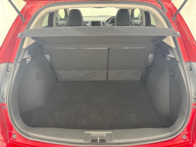 ★トランクルーム★荷室も広く、とっても便利！アクティブに動かれるお客様の強い見方です！