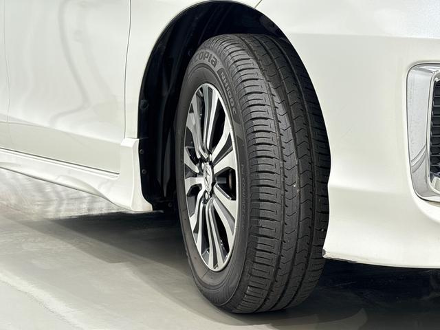 フリードハイブリッド ジャストセレクション 禁煙車 ワンオーナー 純正メモリーナビ リア席モニター リアカメラ 両側電動スライドドア 純正アルミホイール スマートキー ETC コンフォートビューパッケージ クルコン 本革巻ステアリングホイール(10枚目)