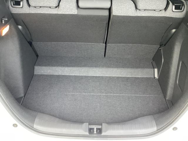フィット e:HEVホーム 当社元試乗車 禁煙車 純正9インチホンダコネクトナビ リアカメラ ETC LEDヘッドライト HondaCONNECT用緊急通報ボタン/トラブルサポートボタン ホンダセンシング USBチャージャー(26枚目)