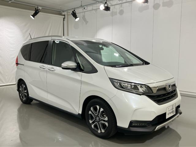 フリード クロスター　禁煙車　純正メモリーナビ　ドラレコ　両側電動スライドドア　リアカメラ　ホンダセンシング　アルミホイール　ＥＴＣ　シートヒーター　クルーズコントロール　ＬＥＤヘッドライト　ルーフレール　アルミホイール（7枚目）