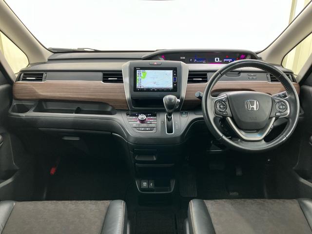 フリード クロスター　禁煙車　純正メモリーナビ　ドラレコ　両側電動スライドドア　リアカメラ　ホンダセンシング　アルミホイール　ＥＴＣ　シートヒーター　クルーズコントロール　ＬＥＤヘッドライト　ルーフレール　アルミホイール（15枚目）