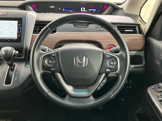 フリード クロスター　禁煙車　純正メモリーナビ　ドラレコ　両側電動スライドドア　リアカメラ　ホンダセンシング　アルミホイール　ＥＴＣ　シートヒーター　クルーズコントロール　ＬＥＤヘッドライト　ルーフレール　アルミホイール（16枚目）